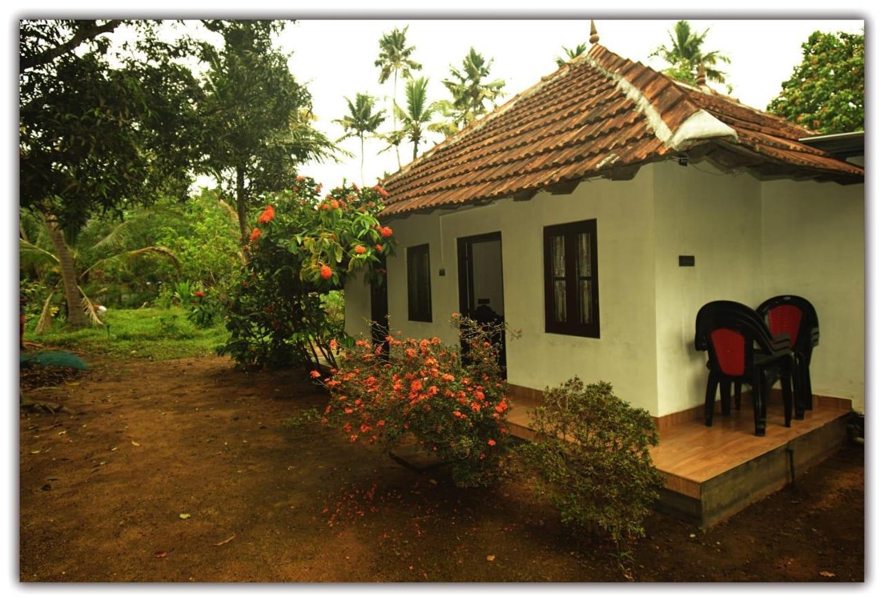 Munroe Inn Homestay Kollam Ngoại thất bức ảnh
